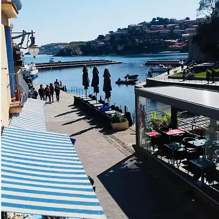 Vue Port & Chateau Lumineux-wifi Collioure